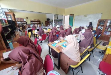 kegiatan literasi di perpus